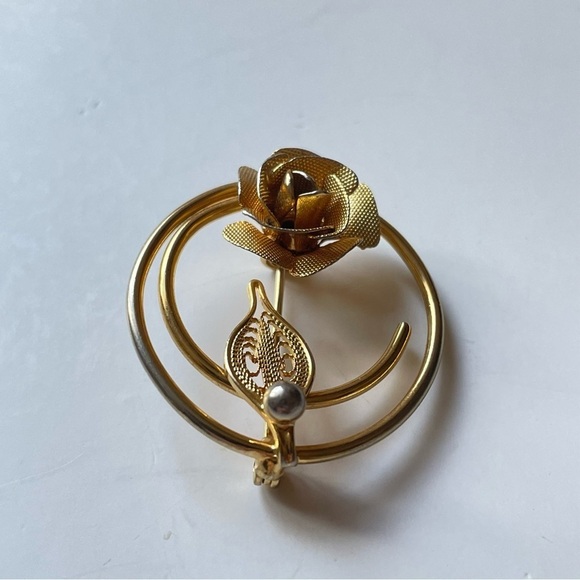 Vintage Sarah Coventry Circle Rose Gold Tone Brooch - Picture 8 of 9